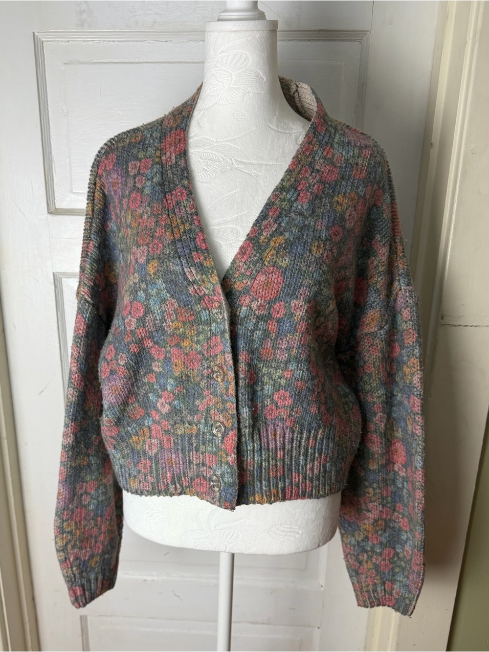Zara Wool Blend Floral Jacquard Cropped Knit Cardigan Cottagecore